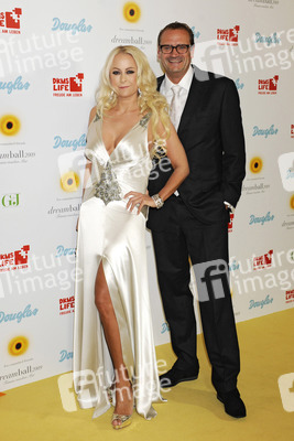 Jenny Elvers-Elbertzhagen, Götz Elbertzhagen