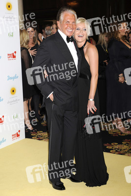 George Hamilton mit Freundin Barbara Sturm