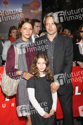 Jessica Schwarz, Valeria Eisenbart, Mads Mikkelsen