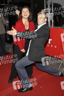 Eva Mattes, Sebastian Bezzel