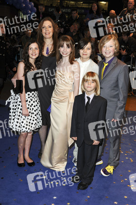 Lil Woods, Susanna White, Rosie Taylor-Ritson, Asa Butterfield,Oscar Steer, Eros Valhos and Oscar Steer