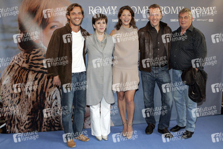 Guillaume Delorme, Maresa Hörbiger, Jessica Schwarz, Torsten C. Fischer, Heinz Hoenig