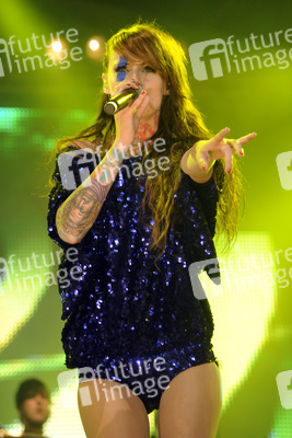 Jennifer Weist (Jennifer Rostock)