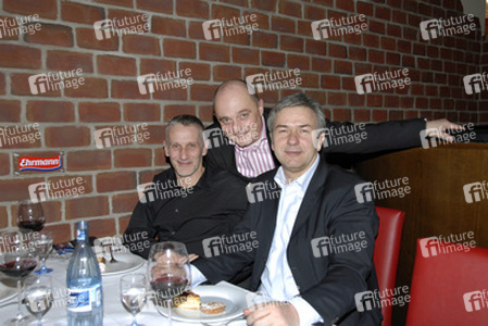 Jörg Mink und Klaus Wowereit mit Lebensgefährten Jörn Kubicki