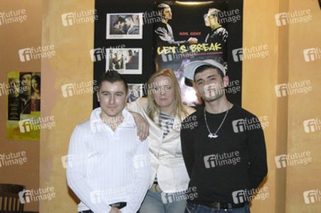 Ali Biryar, Regisseurin Esther Gronenborn, Ahmedin Camdzic