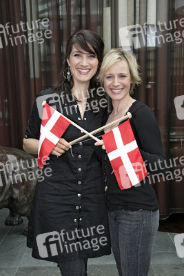 Charlotte Munck, Iben Hjejle