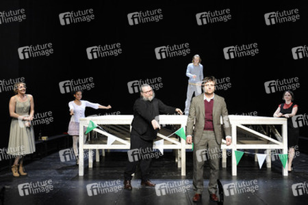 Alwara Höfels, Theresa Henning, Michael Schweighöfer, Mirco Kreibich, Mathis Reinhardt, Isabel Schosnig