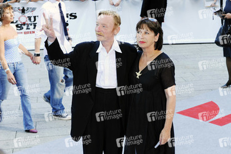 Otto Sander, Monika Hansen