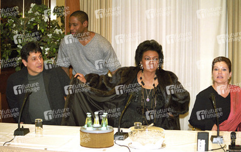 Robert Beltran, Tim Russ, Nichelle Nichols, Kate Mulgrew