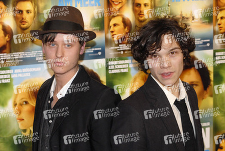 Tom Schilling, Sebastian Urzendowsky