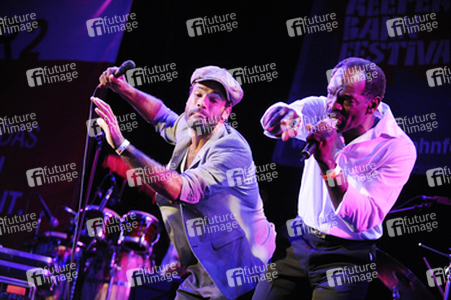 Alain Clark, Dane Clark