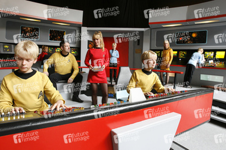 Trekkies auf der Brücke der Enterprise NCC-1701