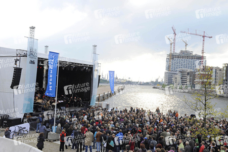 NDR Bigband feat. Trilok Gurtu