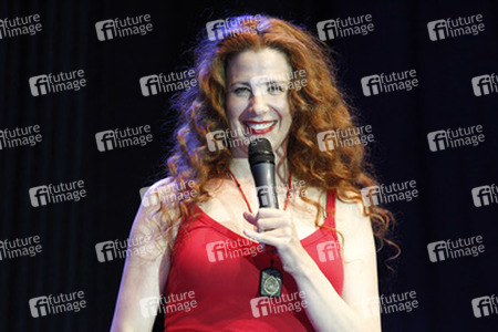Suzie Plakson