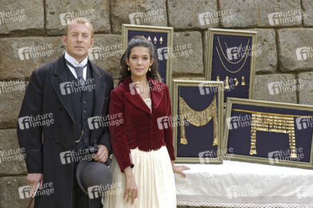 Heino Ferch als Heinrich Schliemann, Mélanie Doutey als Sophia Schliemann