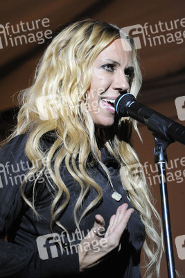 Marie-José van der Kolk (Loona)