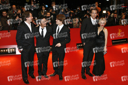 Marco Weber, Dennis Lee, Willem Dafoe, Ryan Reynolds, Hayden Panettiere