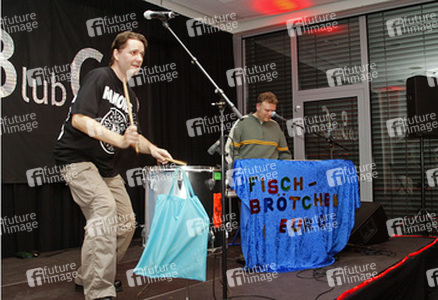 Nico Walser, Wolfgang Grieger