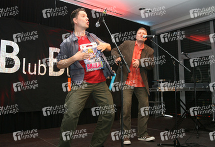 Nico Walser, Wolfgang Grieger