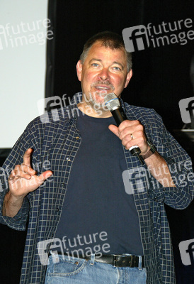 Jonathan Frakes
