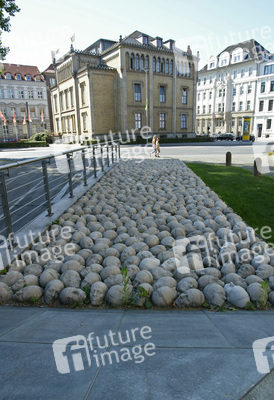 Kopfsteinpflaster von Timm Ulrichs
