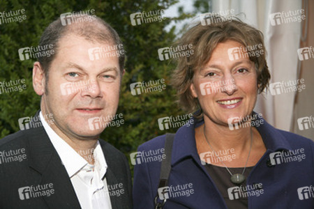 Olaf Scholz, Britta Ernst