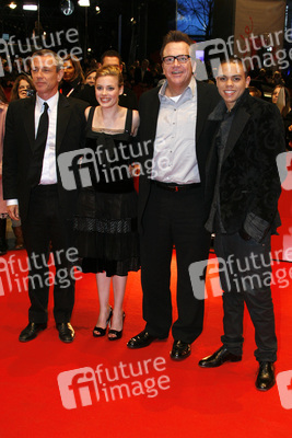 Damian Harris, Gillian Jacobs, Tom Arnold, Evan Ross