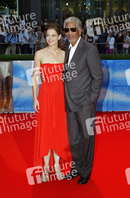 Katie Holmes, Morgan Freeman
