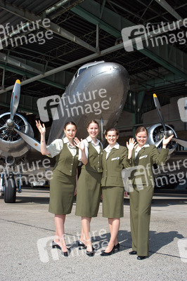 Rosinenbomber mit Stewardessen