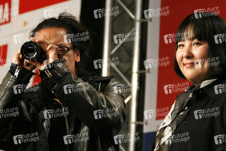 Izuru Kumasaka, Keiko Araki