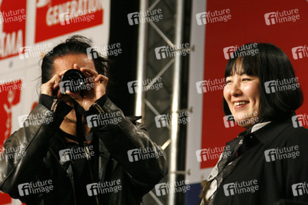 Izuru Kumasaka, Keiko Araki