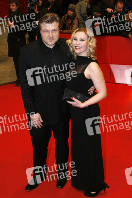 Petri Kotwica, Outi Mäenpää