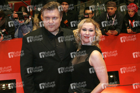 Petri Kotwica, Outi Mäenpää