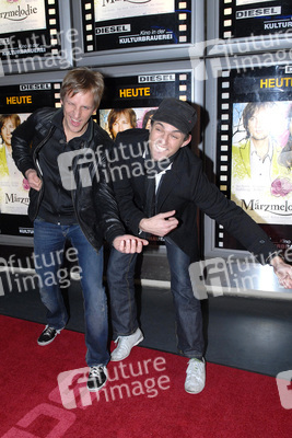 Jan Hahn, Tobey Wilson