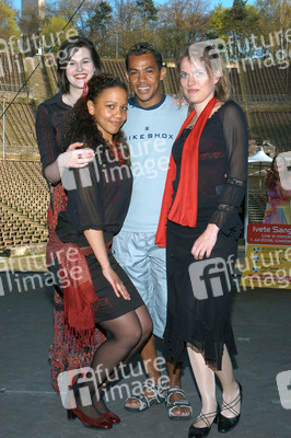 Marcelo dos Santos / Marcelinho mit der Band Thalaya