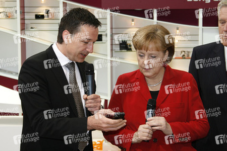 Sony Ericsson Manager, Angela Merkel