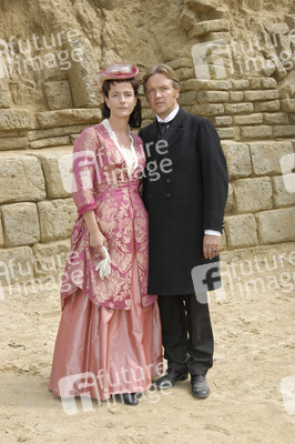 Claudia Michelsen als Michaela Neumann, Justus von Dohnányi als Oskar Neumann