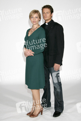 Susanna Simon, Roman Knizka