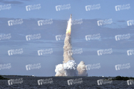 Start des Space Shuttles Atlantis STS-129