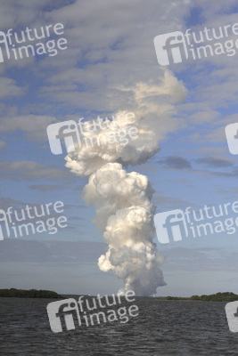 Start des Space Shuttles Atlantis STS-129