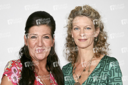 Katy Karrenbauer, Anuk Ens