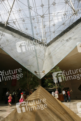 Pyramiden im Louvre / Musée du Louvre