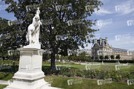 Statue im Tuileriengarten