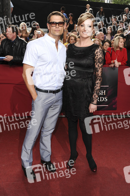 John Partridge, Laurie Brett