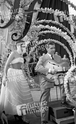 Rita Paul, Bully Buhlan