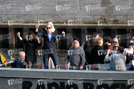 Richard Curtis, Bill Nighy, Philip Seymour Hoffman