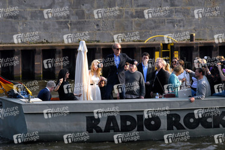 Philip Seymour Hoffman, Tom Sturridge, Nick Frost, Talulah Riley, Bill Nighy, Richard Curtis