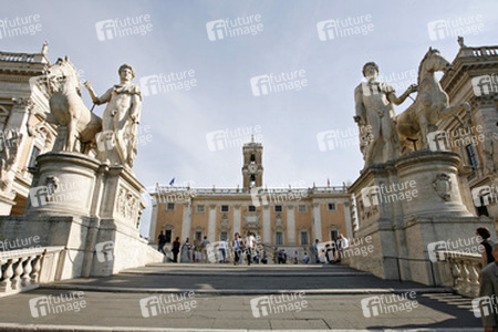Palazzo Senatorio / Senatorenpalast