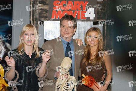 Anna Faris, David Zucker, Carmen Electra