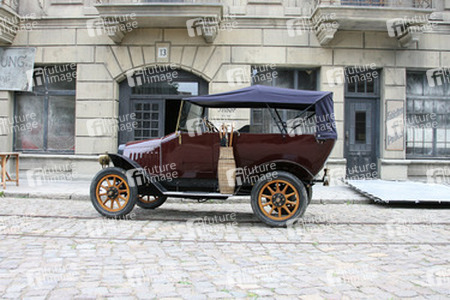 Filmset mit MAF Oldtimer